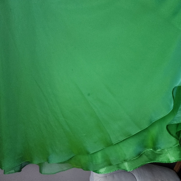 SHERRI HILL Maxi Skirt Shimmer Fabric in Brat Green‎ size 0 - Picture 5 of 11